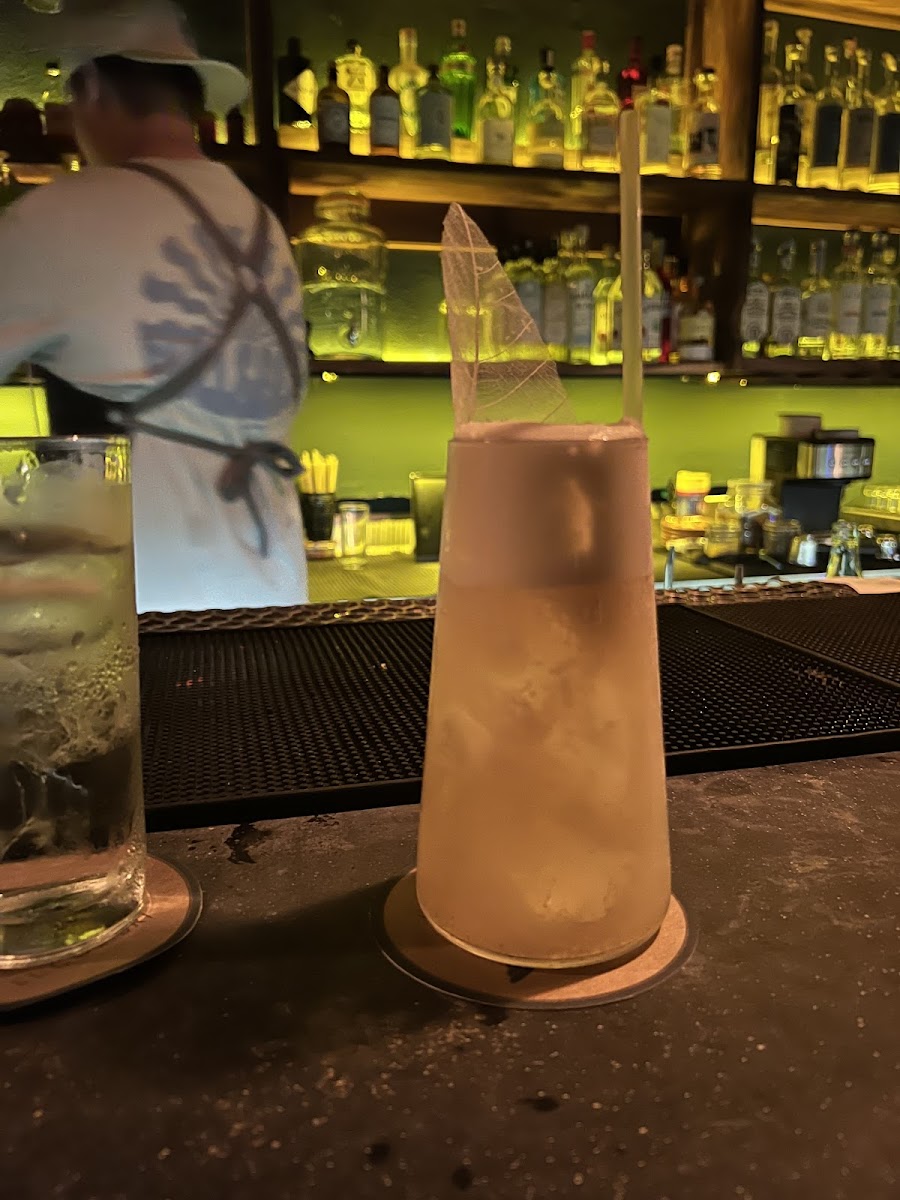 El Colibrí Cocktail Bar - 7