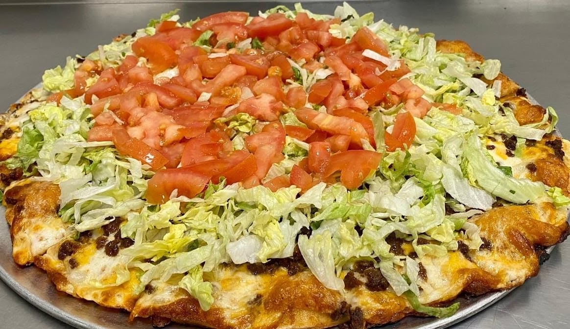 Chico's Pizza Parlor - 9