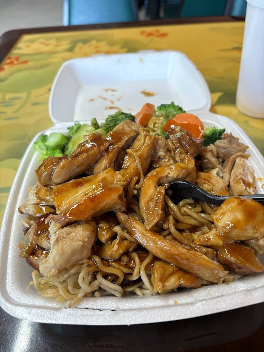 Wah's Kitchen - 2