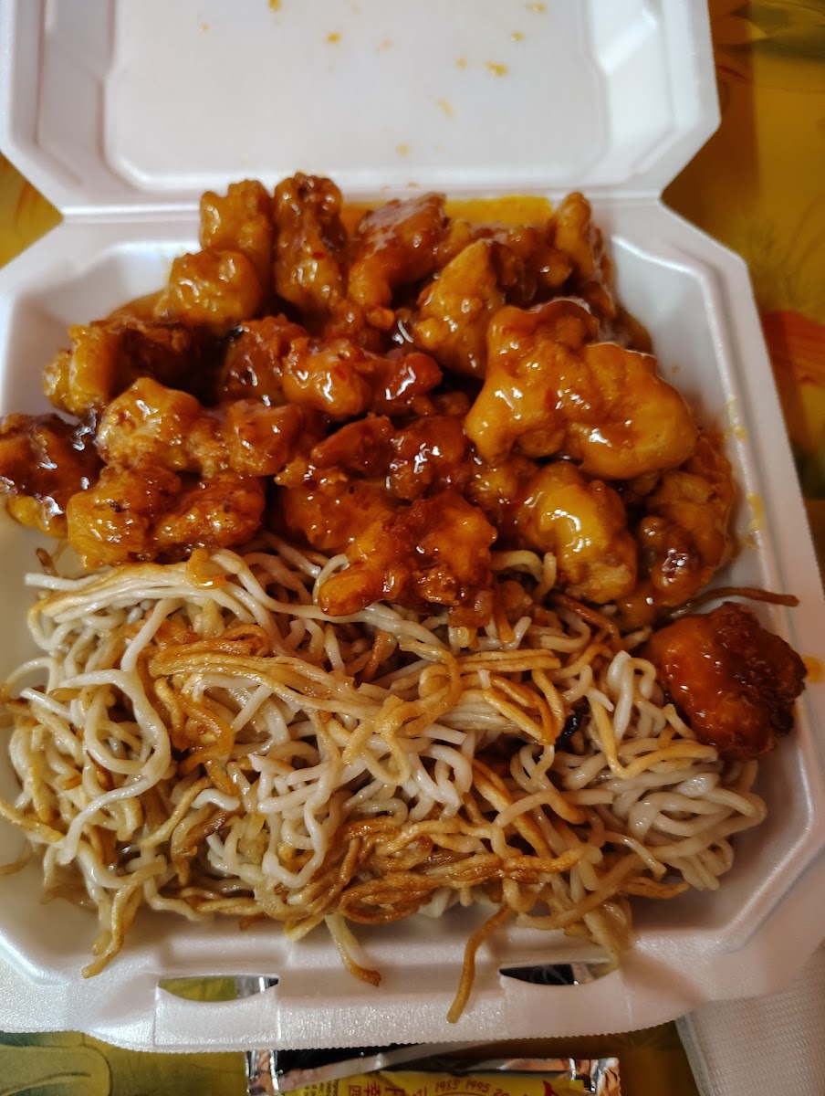 Wah's Kitchen - 5