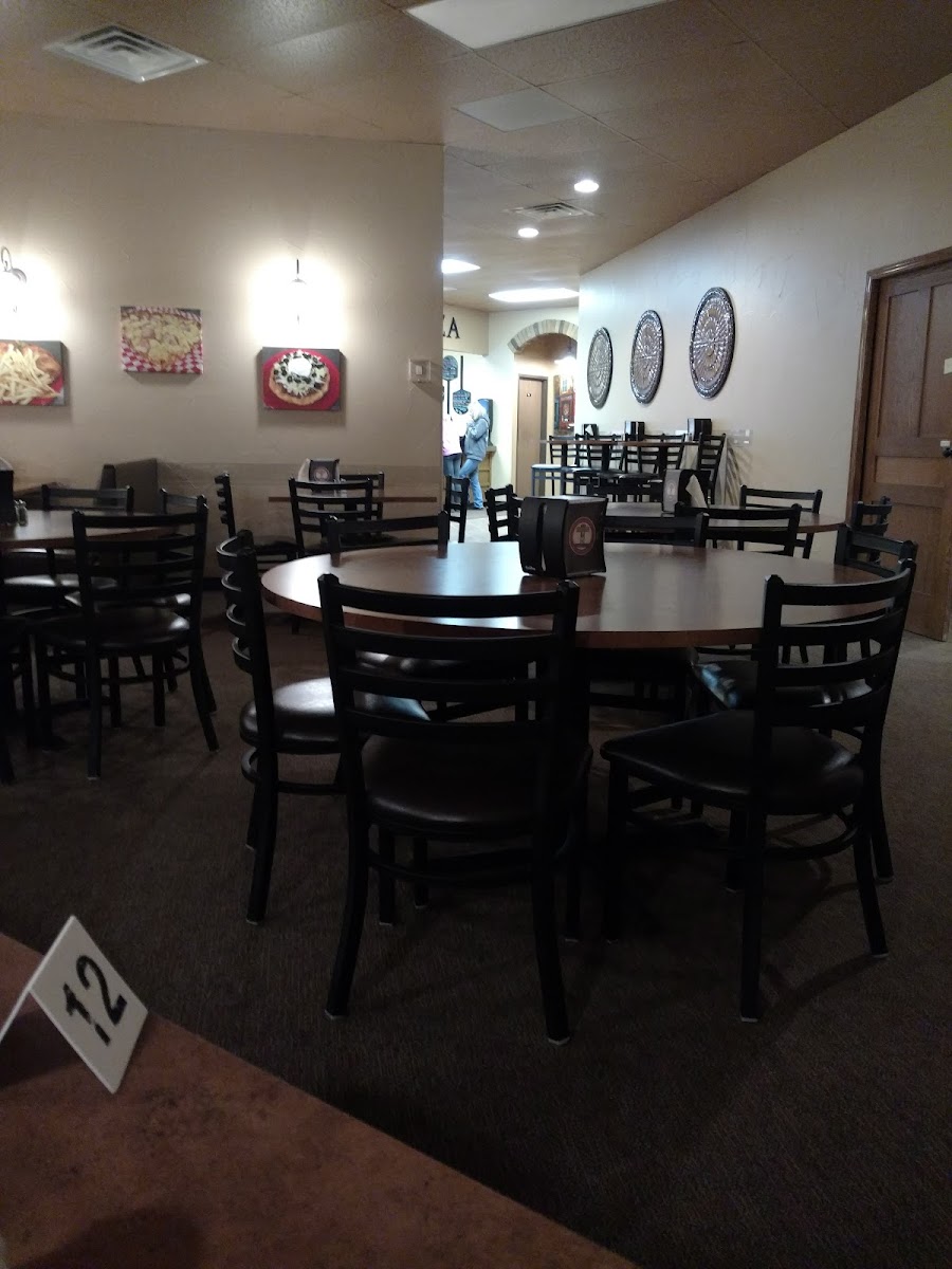 A&B Pizza Mandan - 4