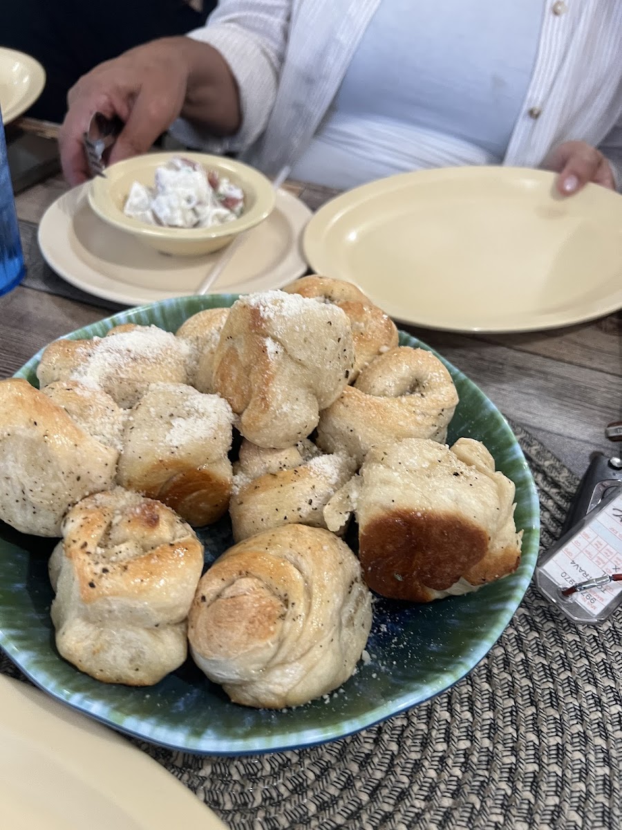 San's Pizza and Restaurant - 5