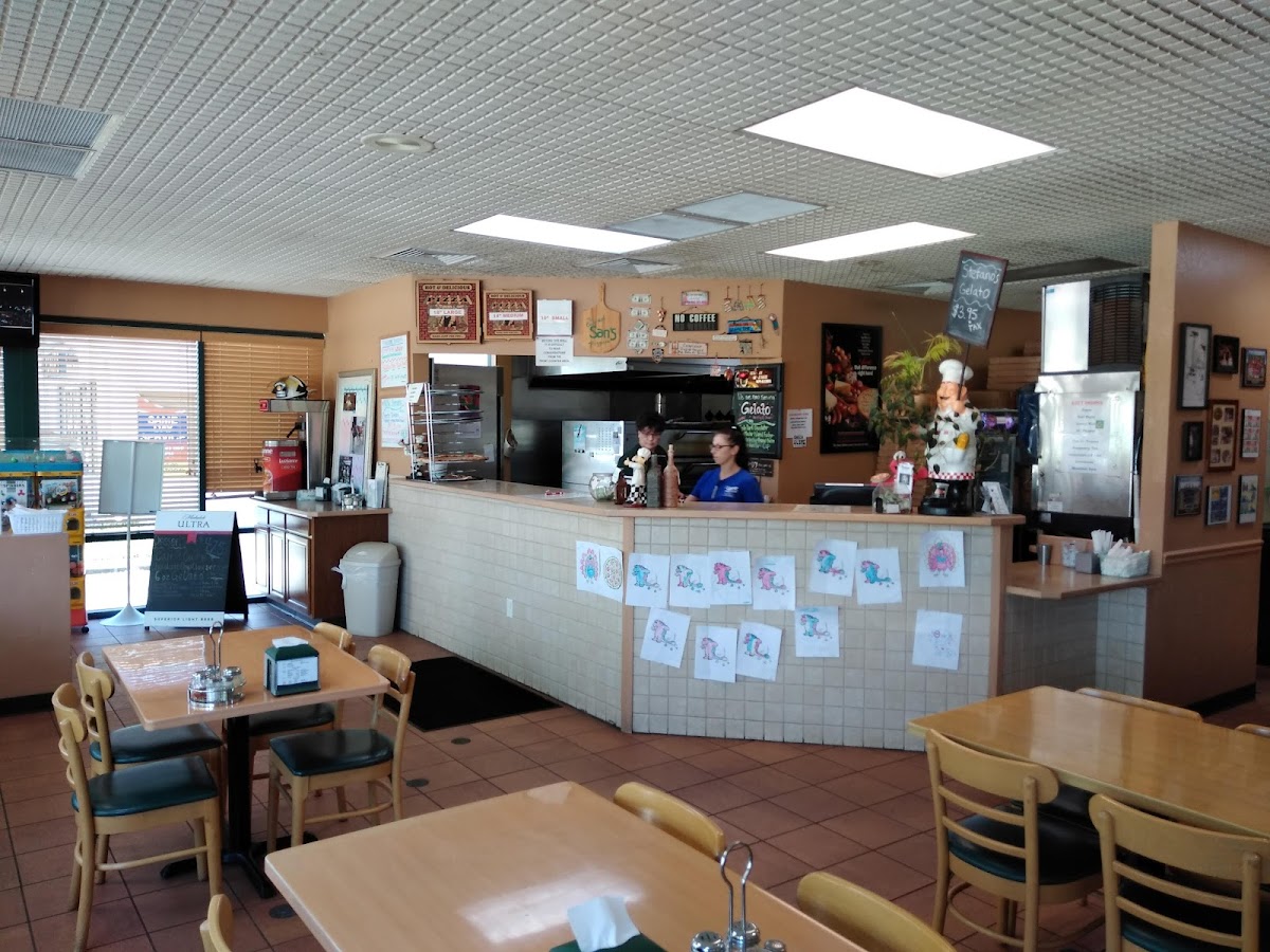 San's Pizza and Restaurant - 7