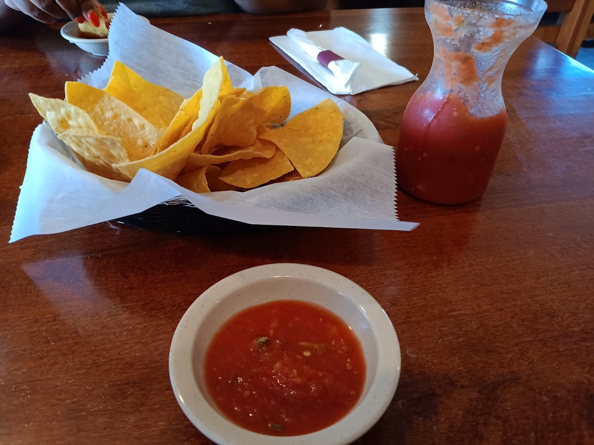 El Pueblo Mexican Restaurant - 4