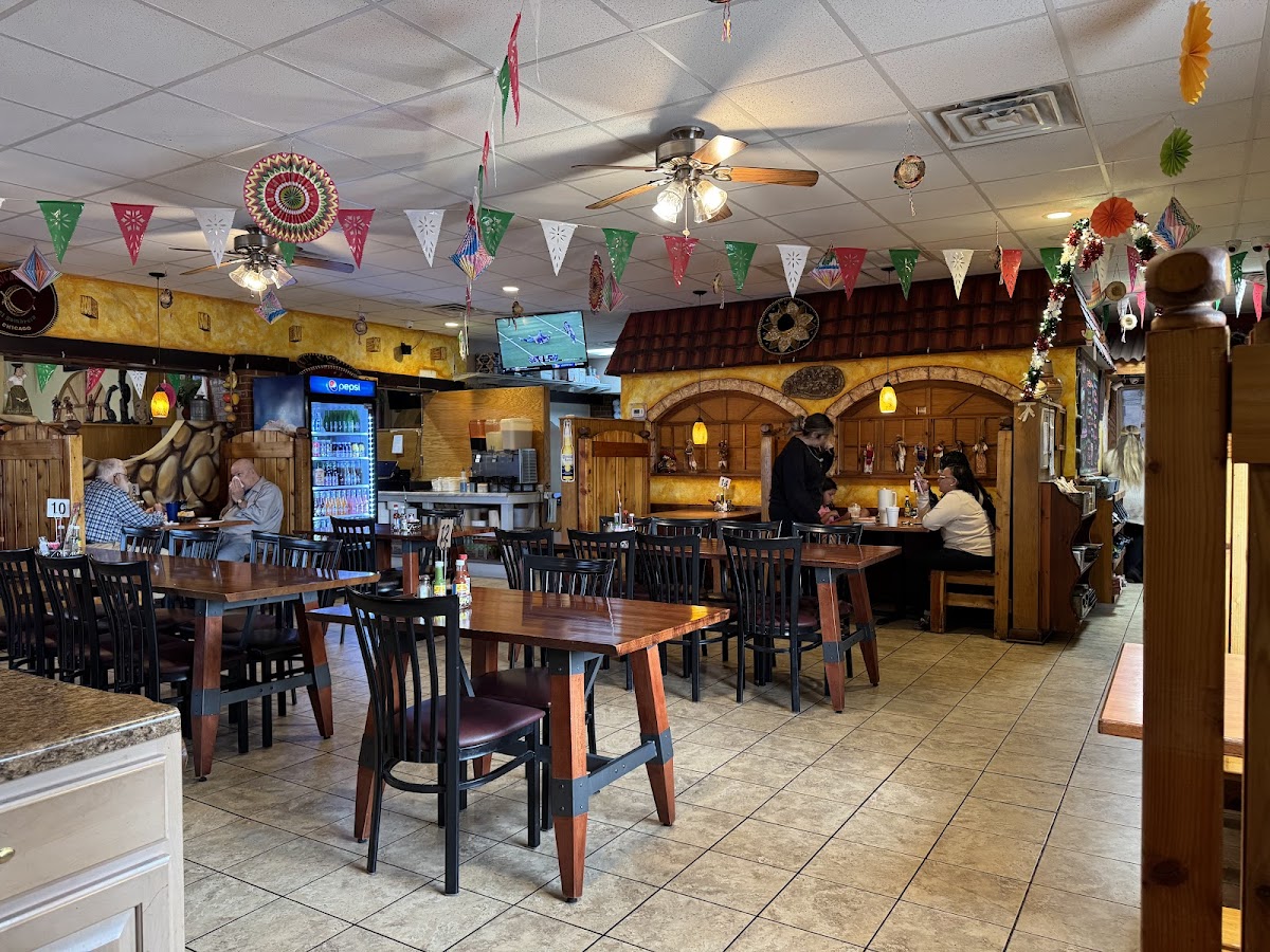 El Pueblo Mexican Restaurant - 5