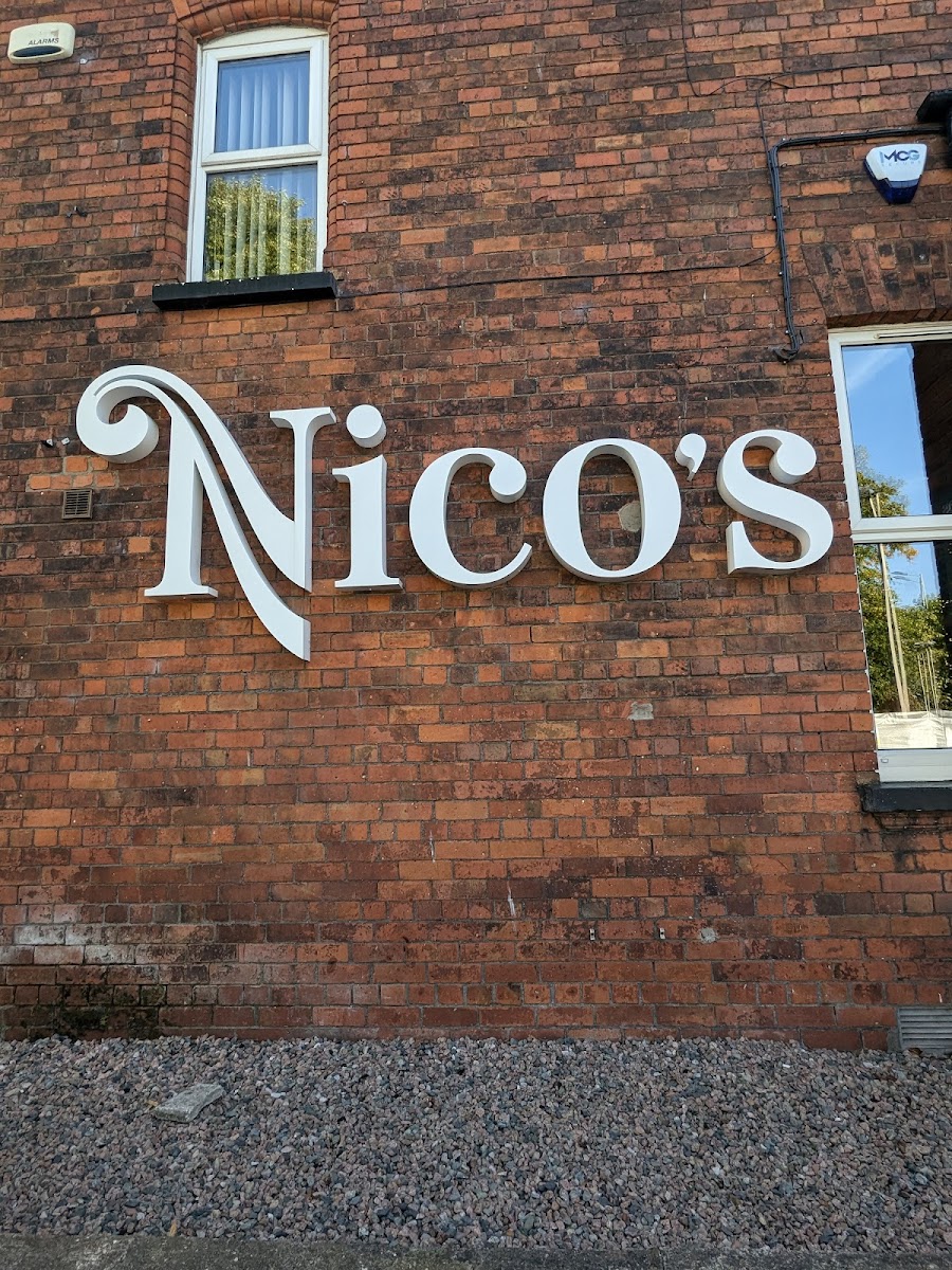 Nico's Pizzeria Restaurant - 9