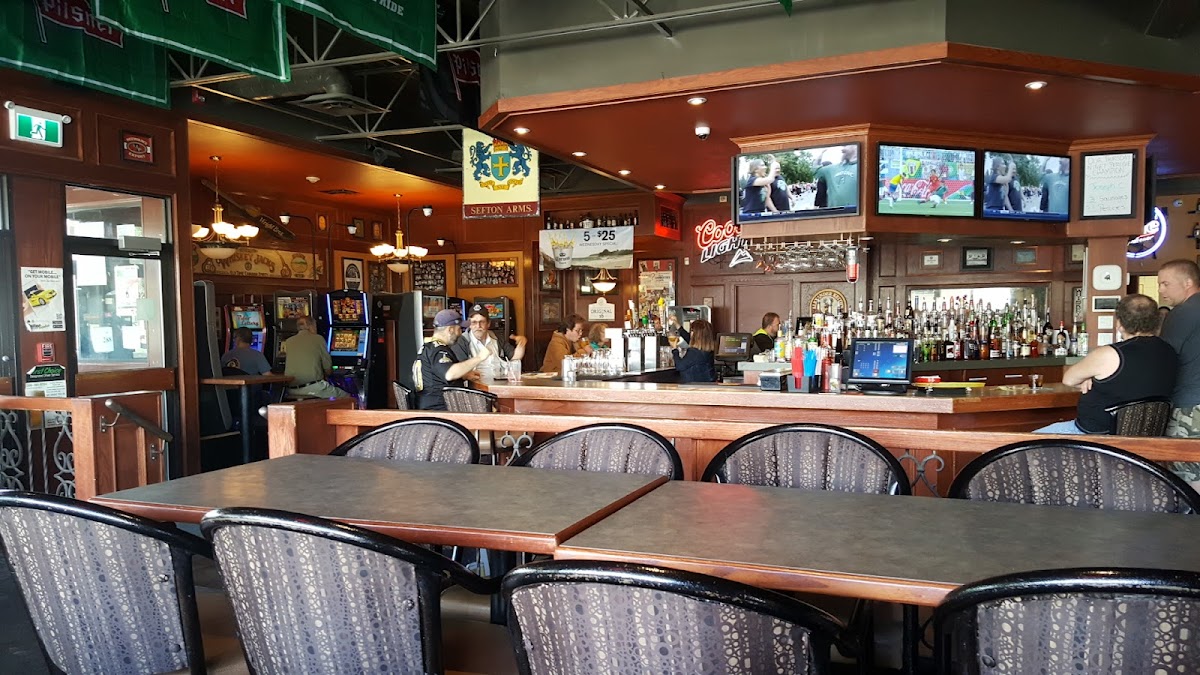 Whiskey Barrel Pub & Eatery - 3