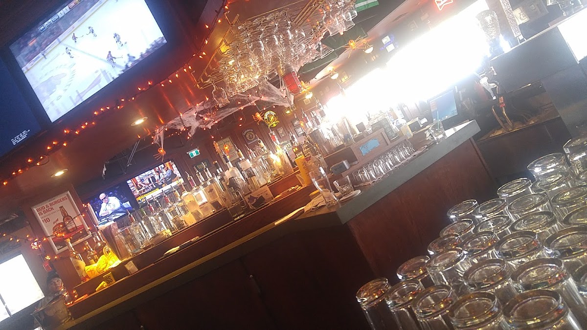 Whiskey Barrel Pub & Eatery - 9