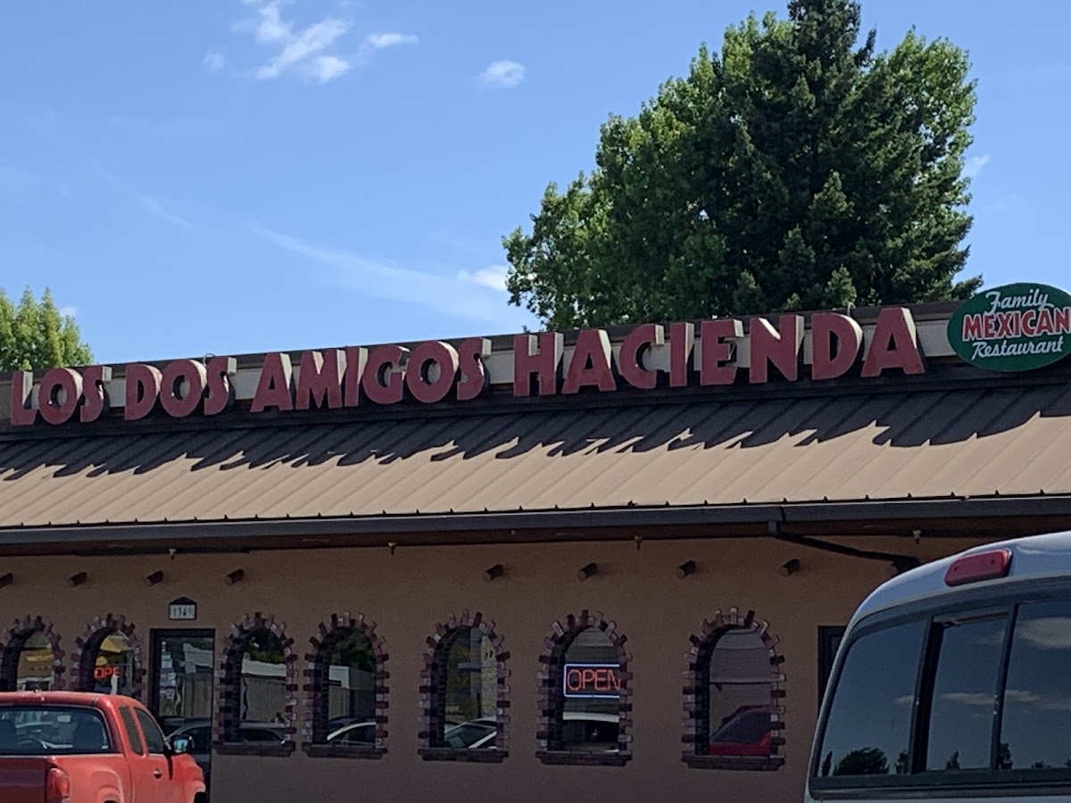 Los Dos Amigos Hacienda - 3