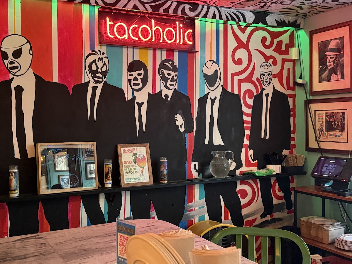 Broken English Taco Pub - 8