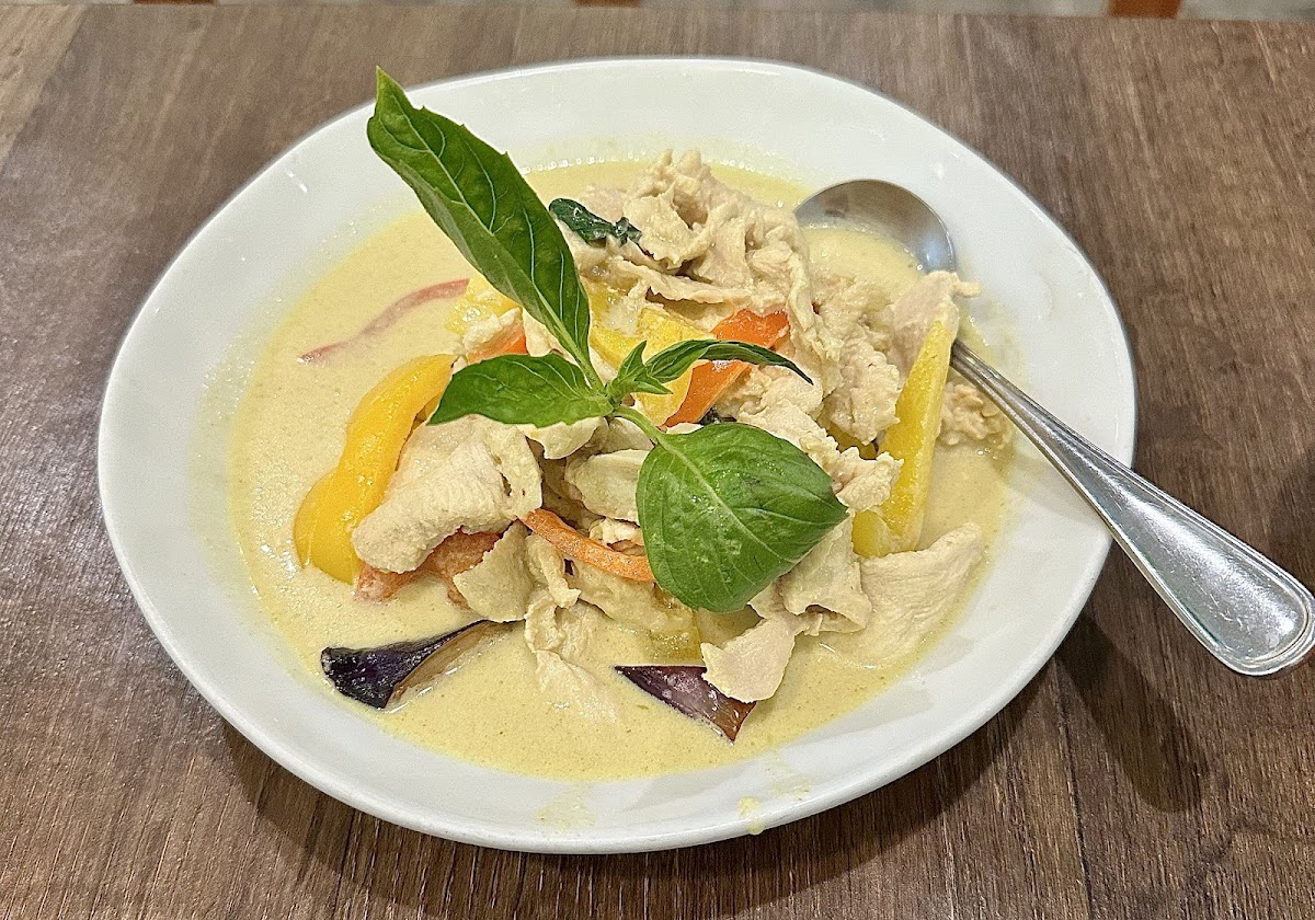 Siam Le Bien Thai Cuisine - 8