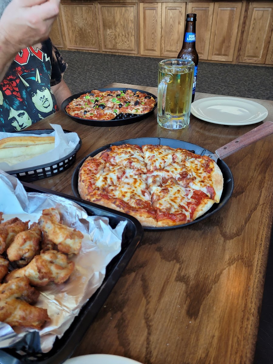 Chicago's Pizza Winchester - 10