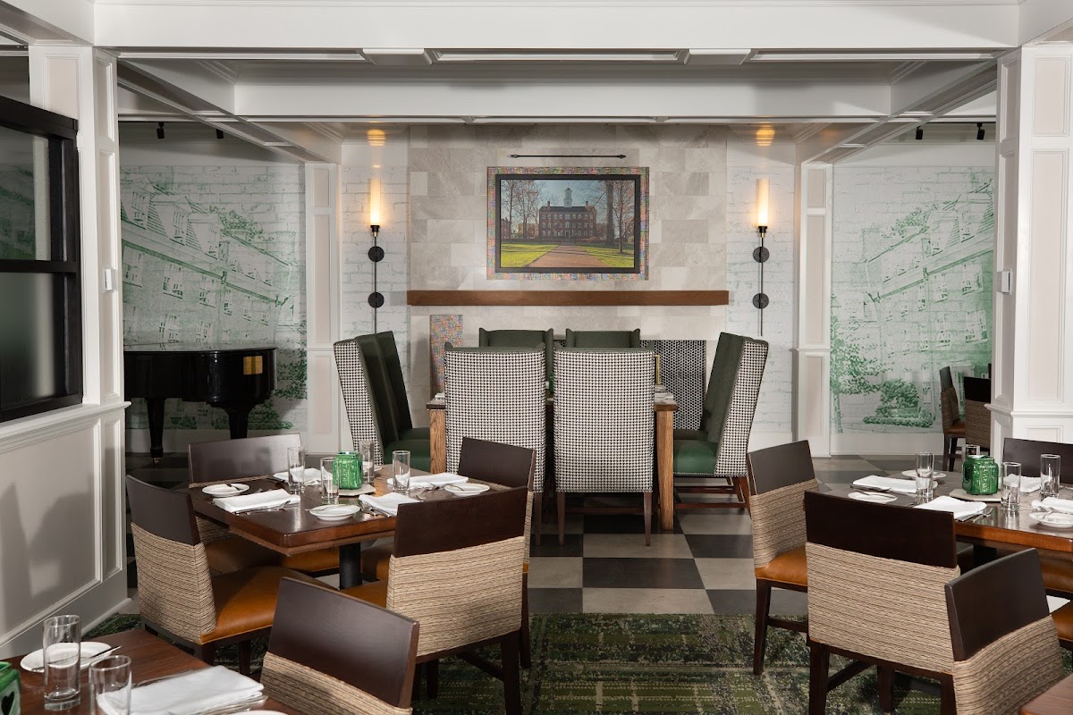 Cutler's Restaurant and Bunch of Grapes Tavern - 3