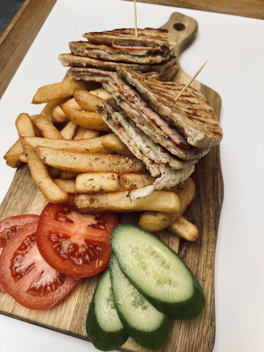 Meze Greek Restaurant Ellesmere Shropshire - 4