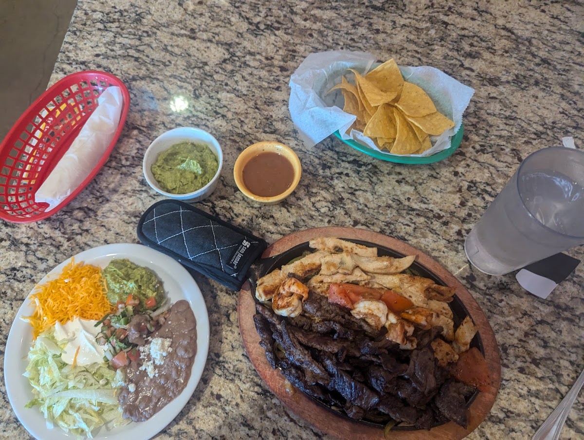 Fritangas Mexican Restaurant Thornton - 2