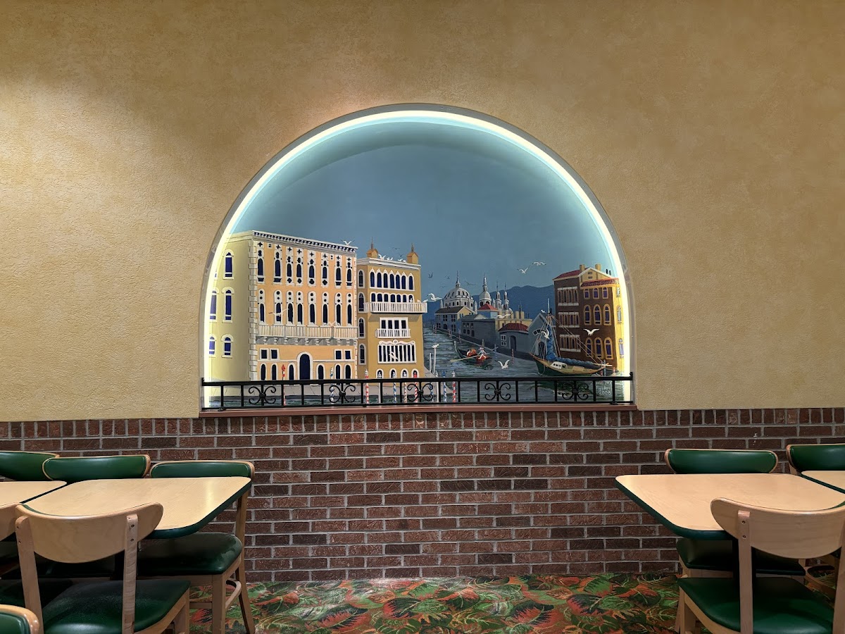 Marion's Piazza - 10