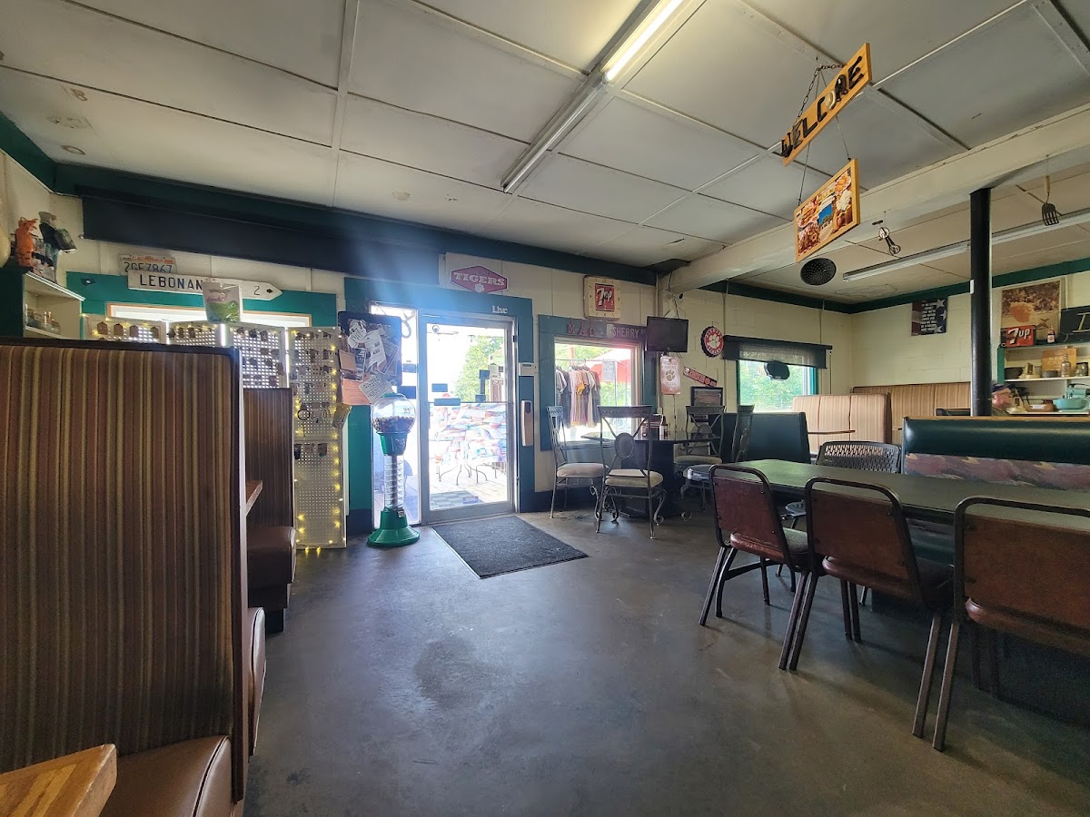 Mac Smith's Country Store - 5