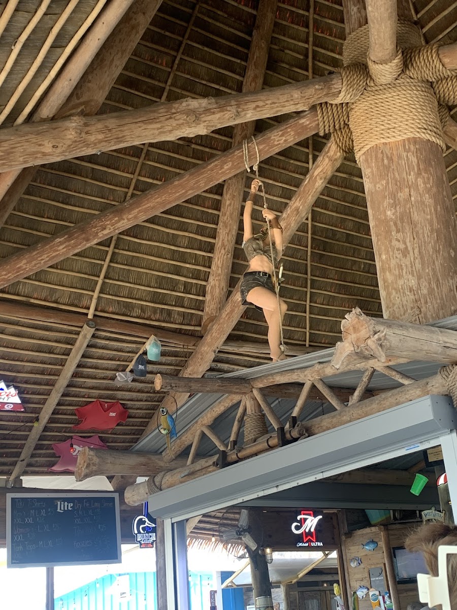 Tiki & Raw Bar by Barometer - 10