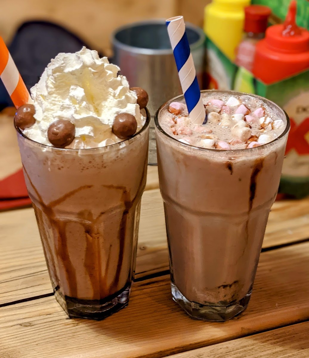 Boo Koos- Burgers-Shakes-Tex Mex - 5