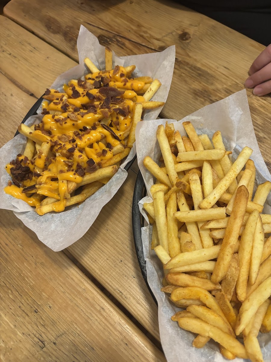 Boo Koos- Burgers-Shakes-Tex Mex - 6