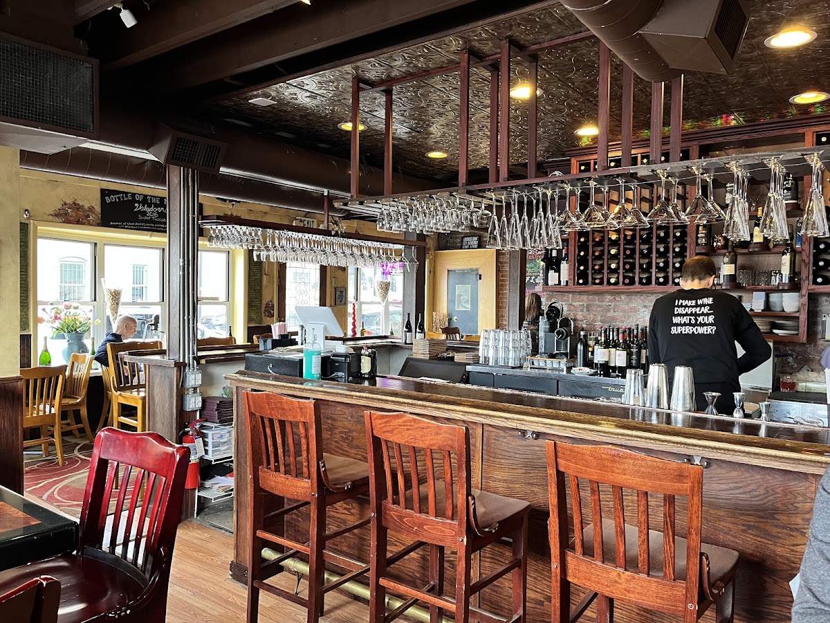 Kate's Wine Bar - 5
