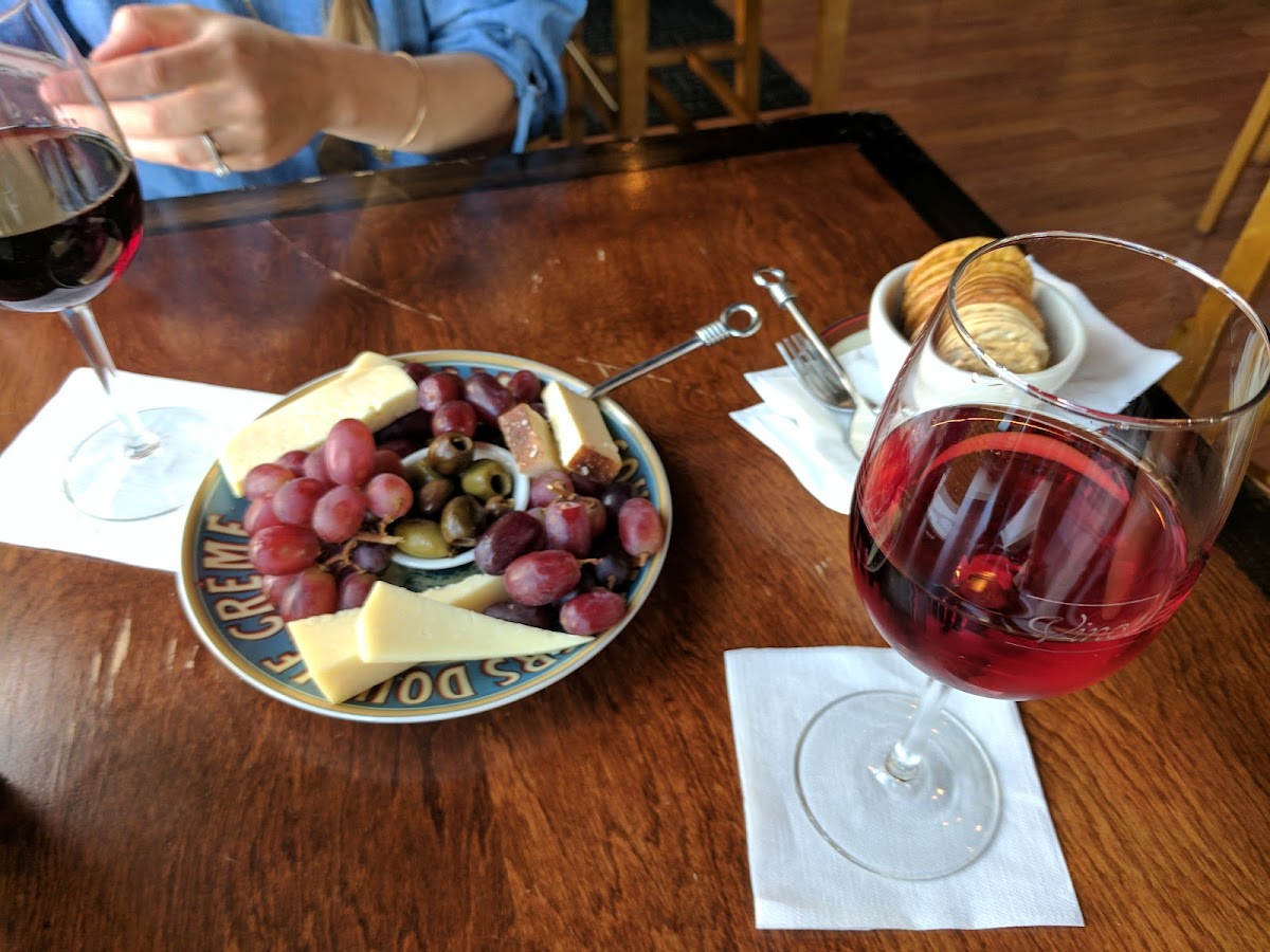 Kate's Wine Bar - 8