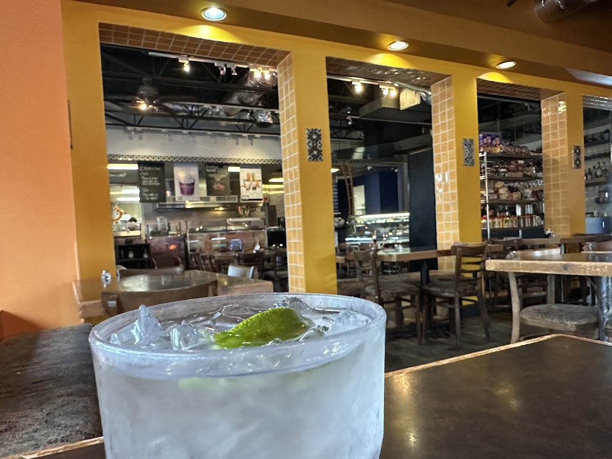 Zaguan Latin Café & Bakery - 7