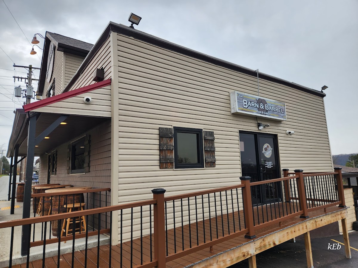 The Barn & Barrel Bar and Grill - 3
