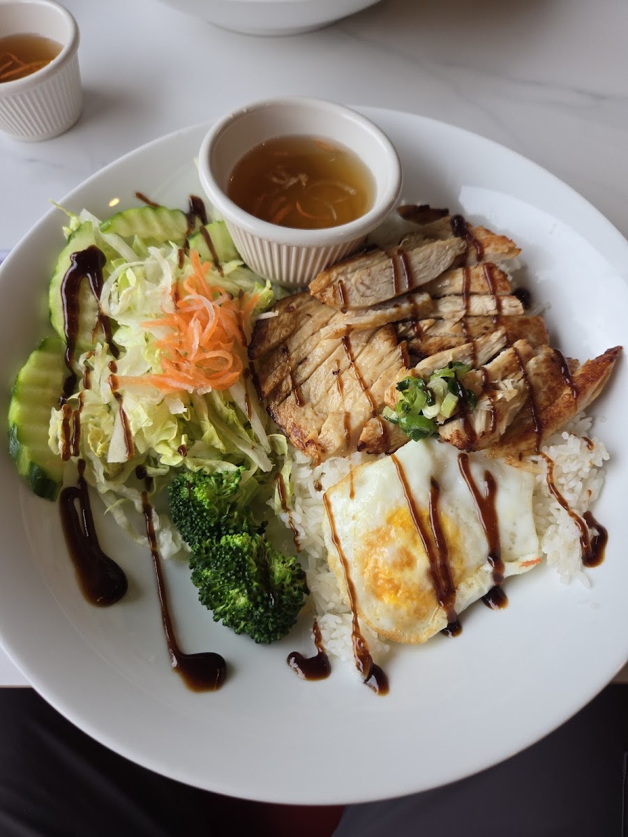 Pho Saté Restaurant - 4