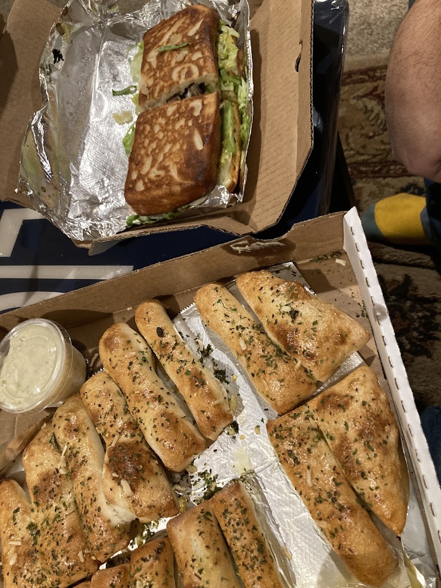 Kazoopy's Pizza & Grinders Gull Rd. - 7