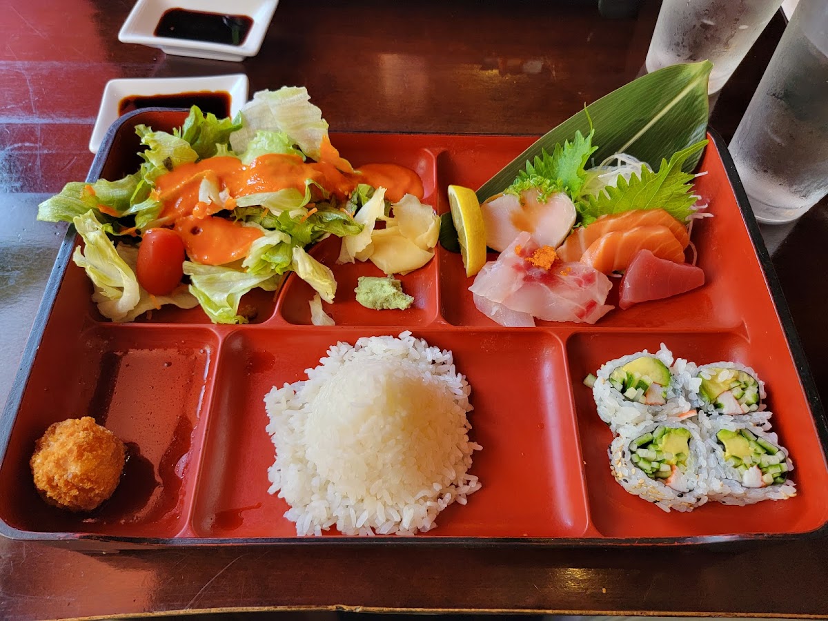 W-Tao Sushi - 10