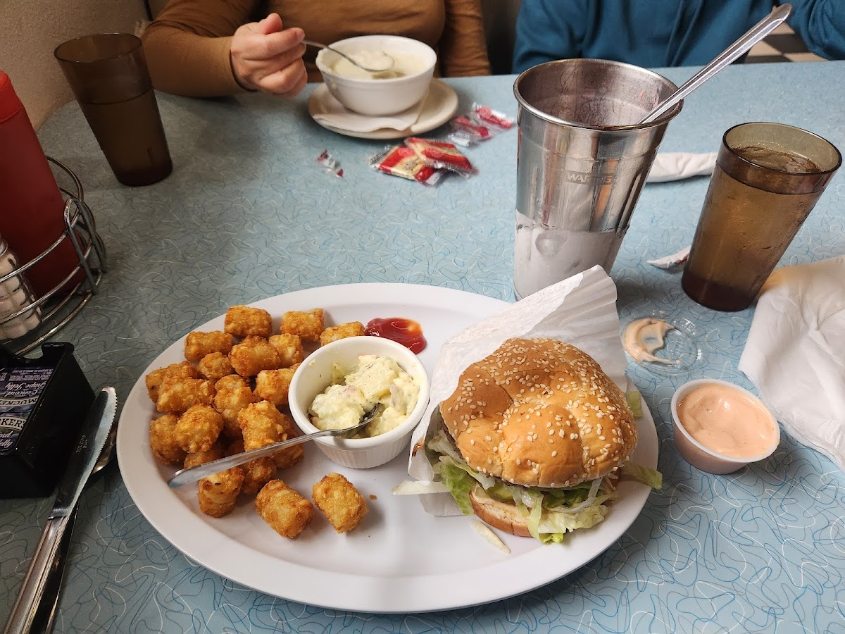 Burger Hut - 2