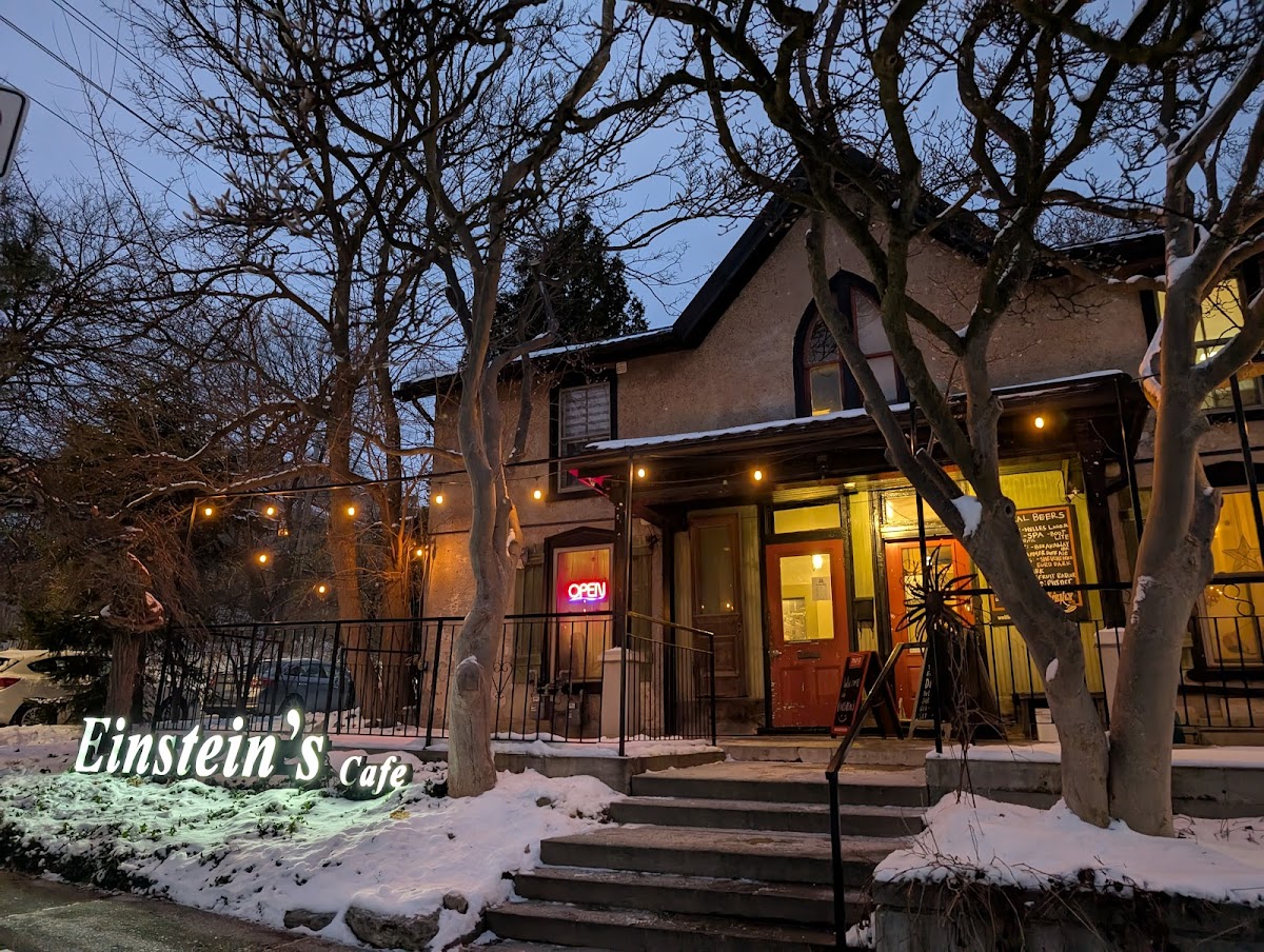 Einstein's Cafe - 6