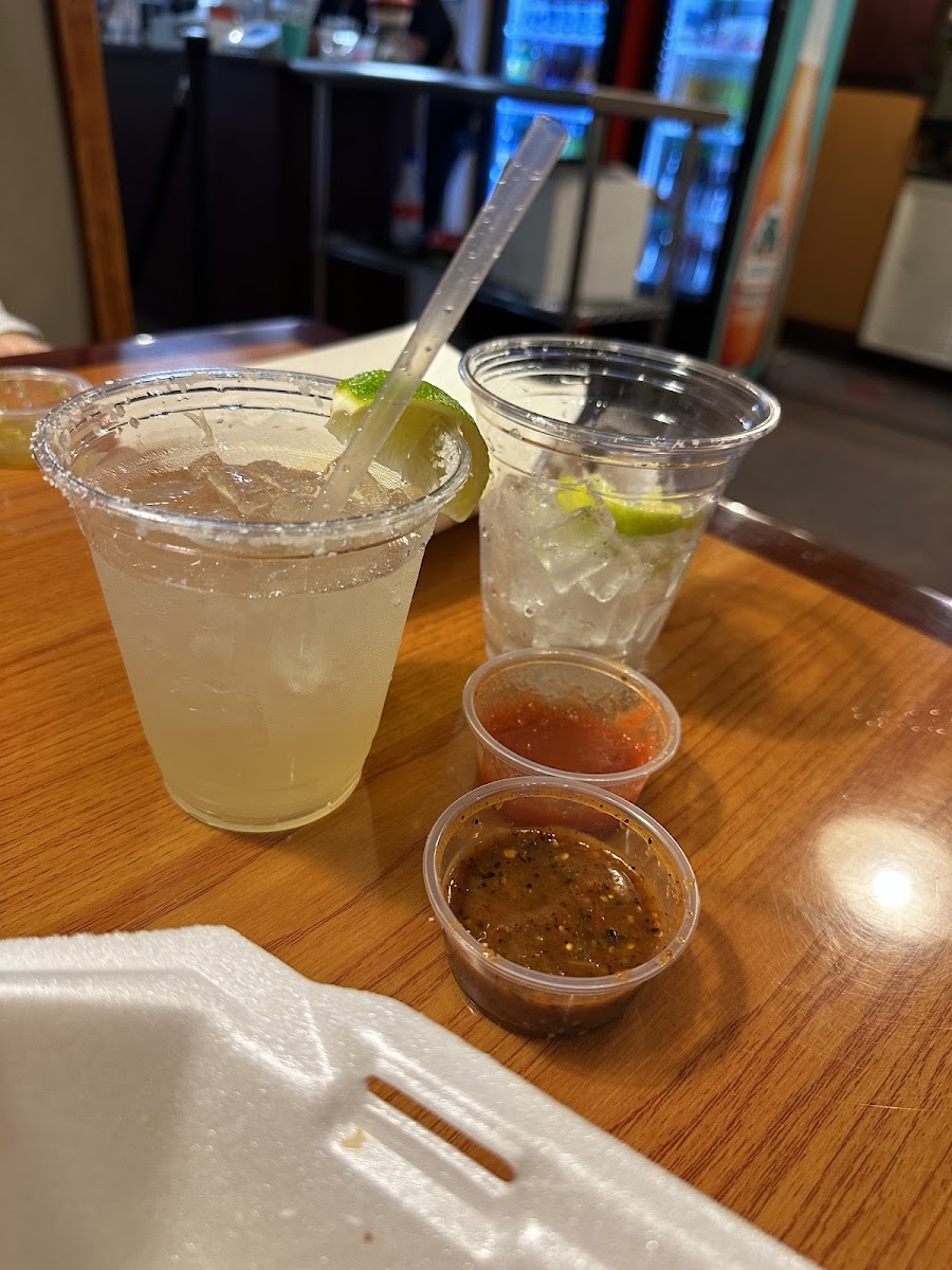 Taqueria El Taco - 10