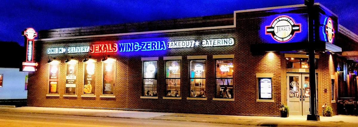 Jexal's Pizza & Wing-Zeria McHenry - 1