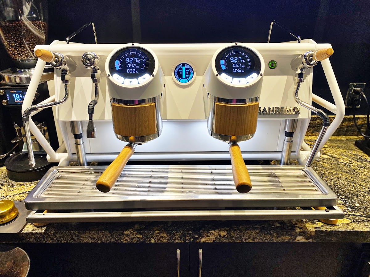 Gold Brew Coffee Bar - 7