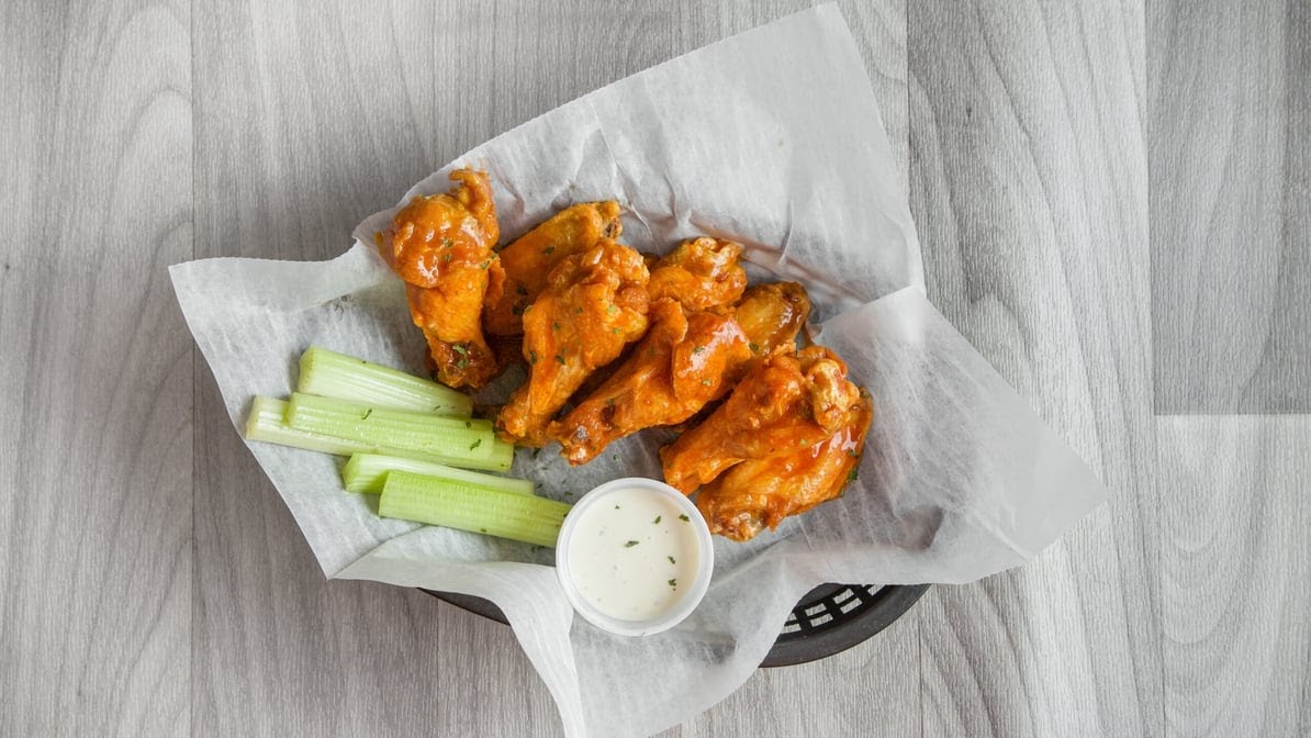 EmJay's Tavern & Grill - 8