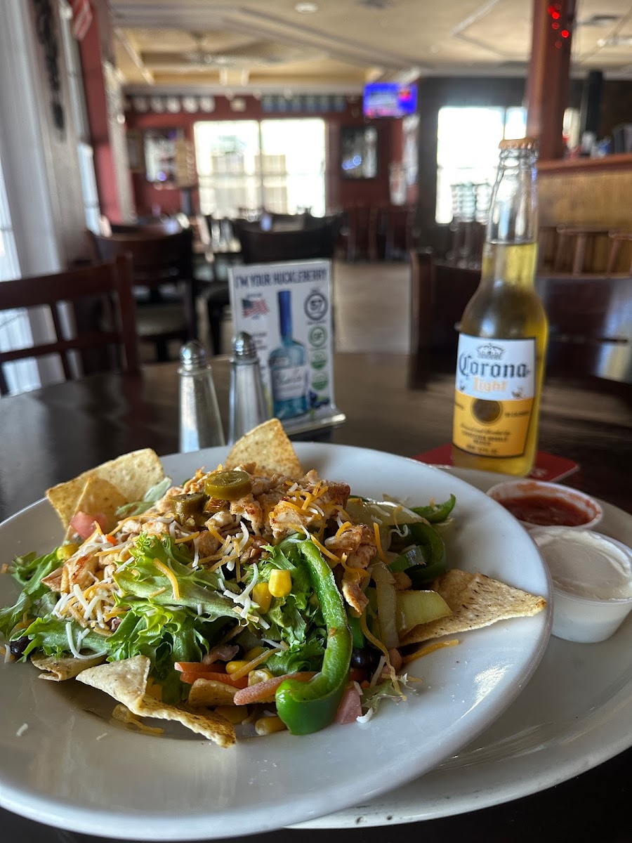 EmJay's Tavern & Grill - 9