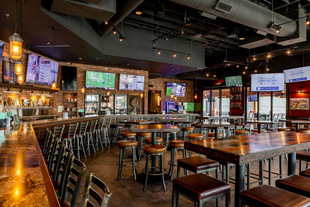 Maverick's Kitchen • Drinks • Sports - 3