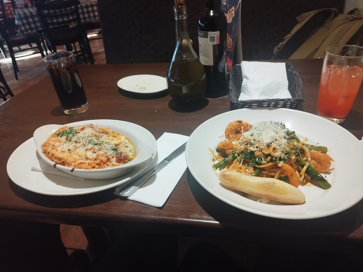 Italianni's - 10