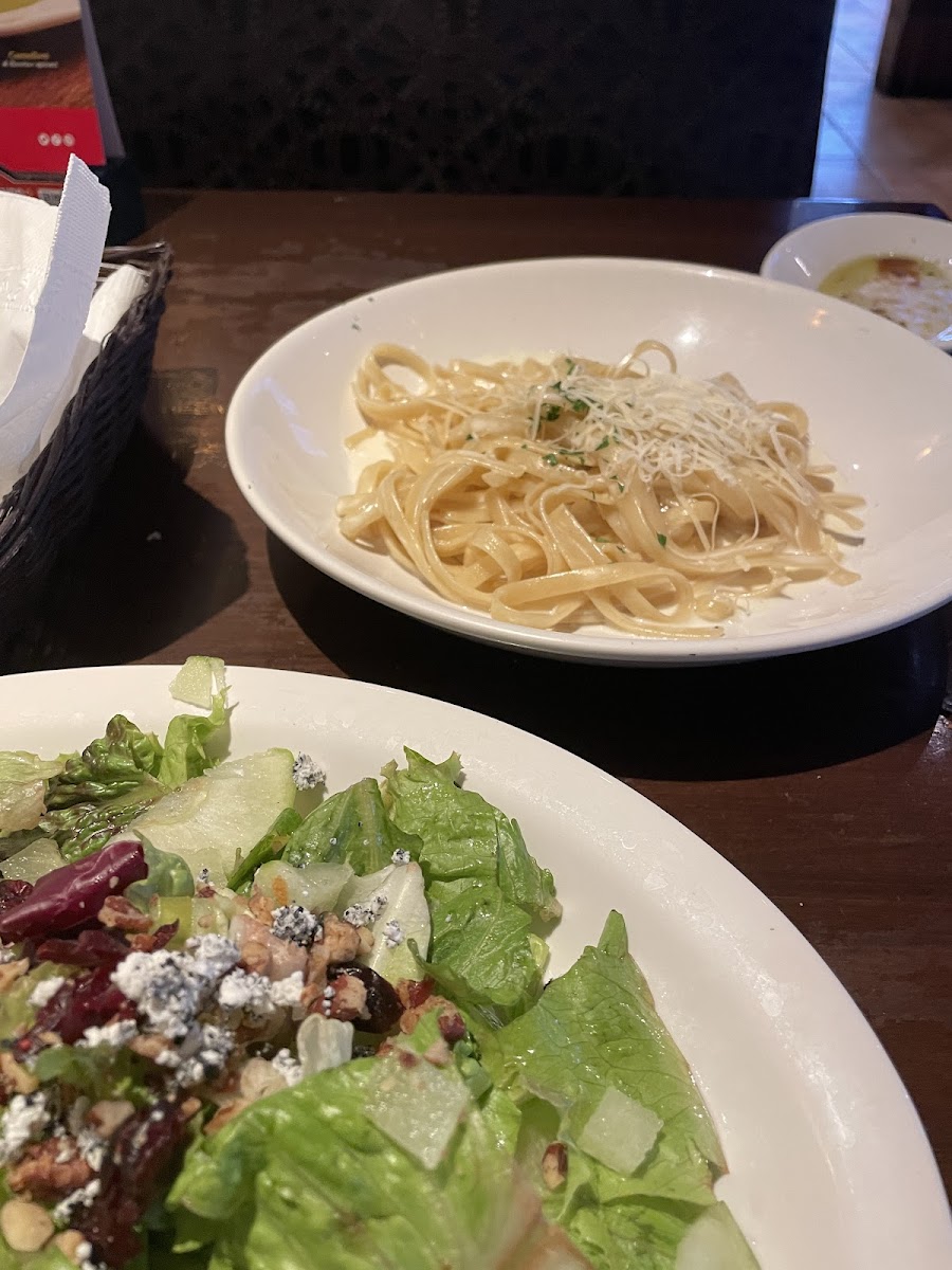Italianni's - 5