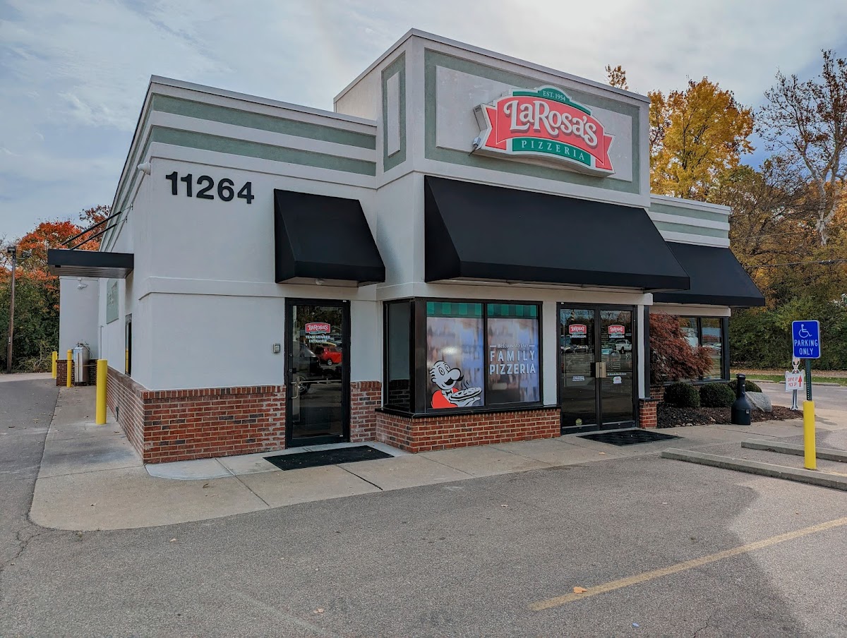LaRosa's Pizza Sharonville - 1