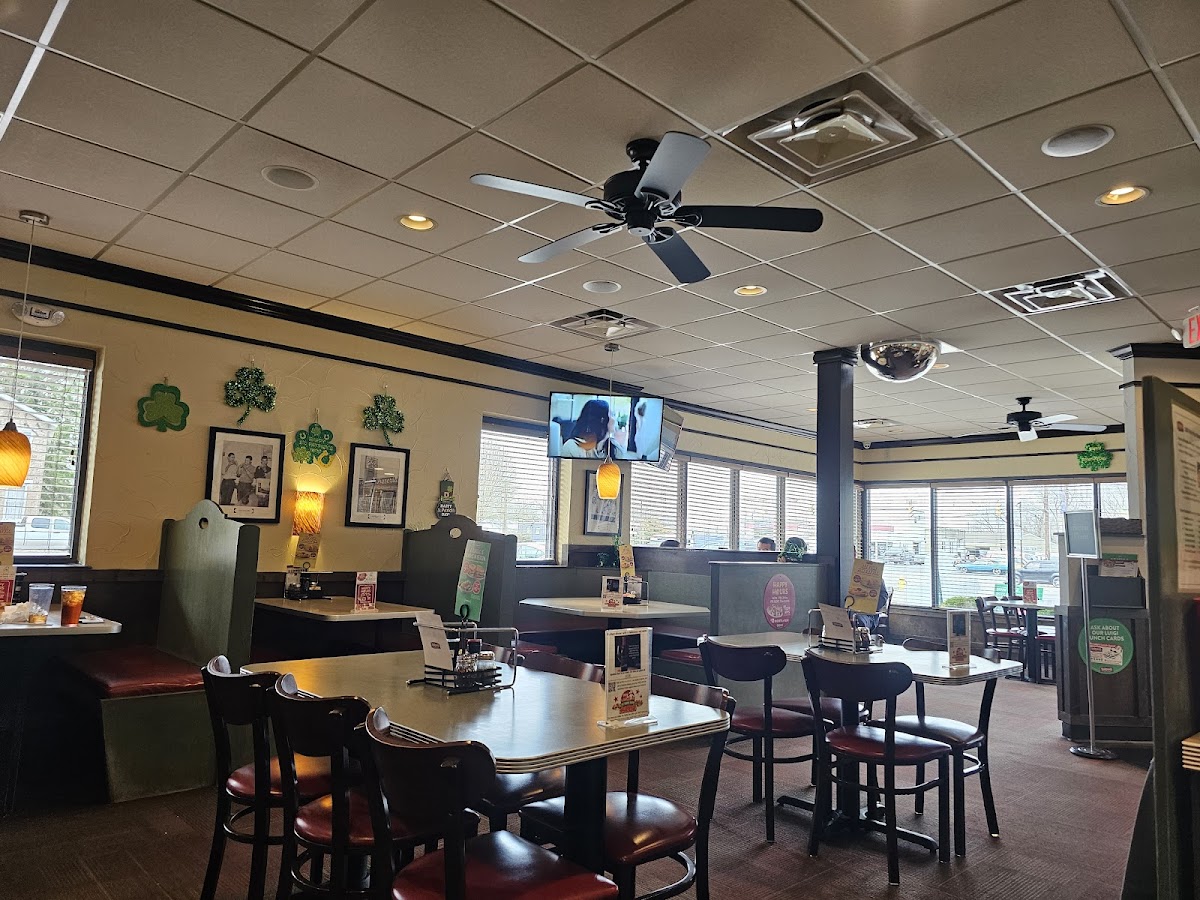 LaRosa's Pizza Sharonville - 3