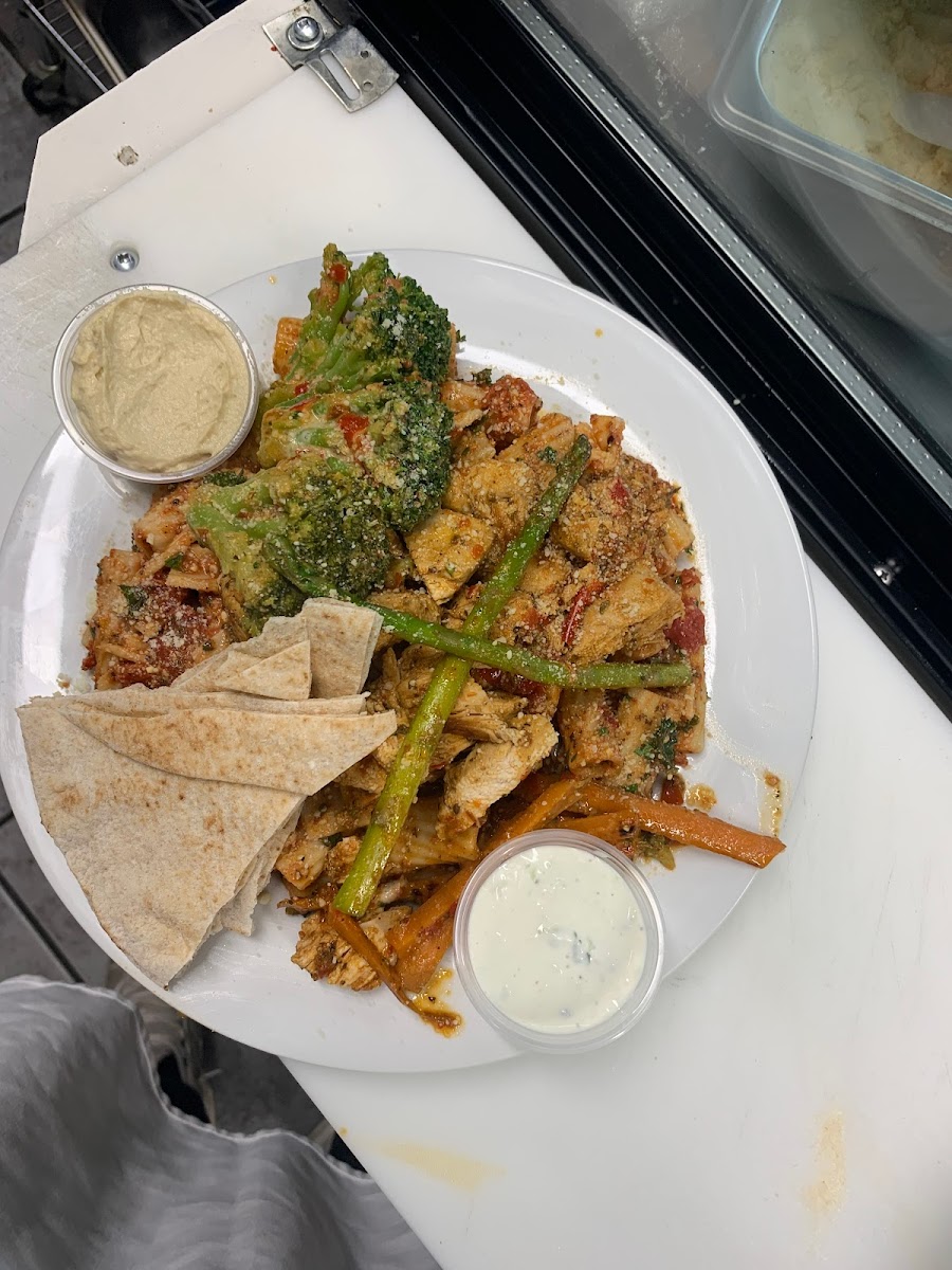 Tarek's Cafe 2 - 6