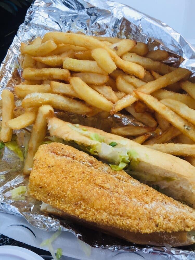 Blue Dolphin's Fish & Chicken - 4