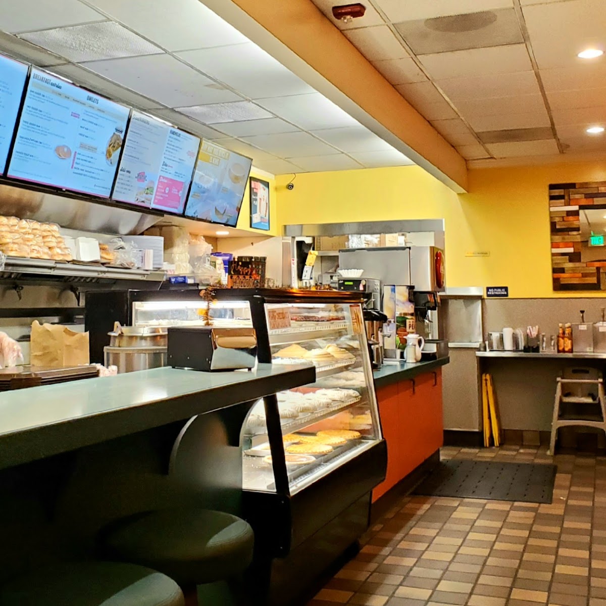 Nation's Giant Hamburgers - 4