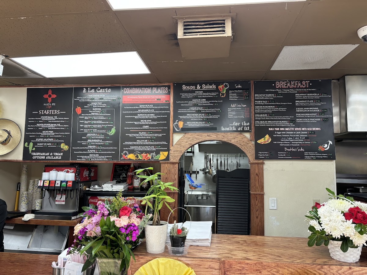 Santa Fe Cafe Restaurant - 10