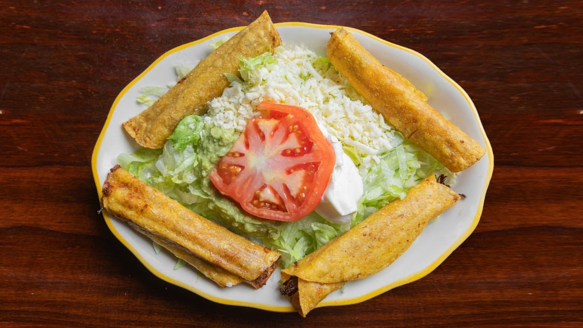 La Nopalera Mexican Restaurant - 2