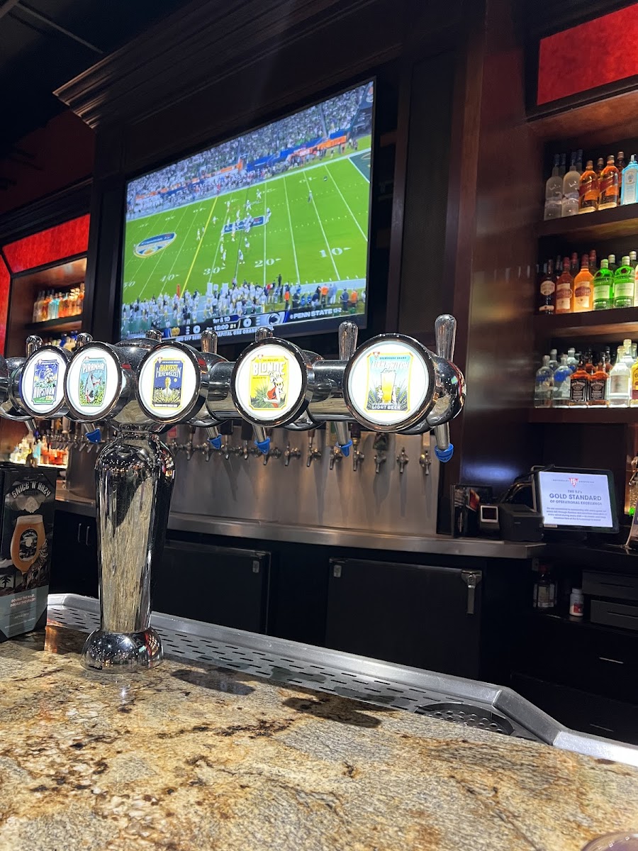 BJ's Restaurant & Brewhouse - 3
