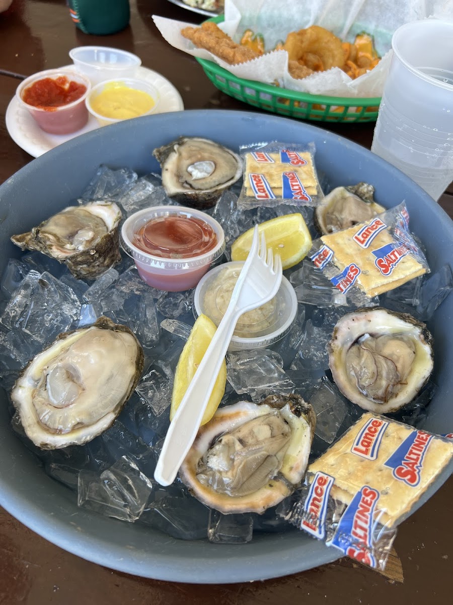 The River's Edge Bar & Grill - 7